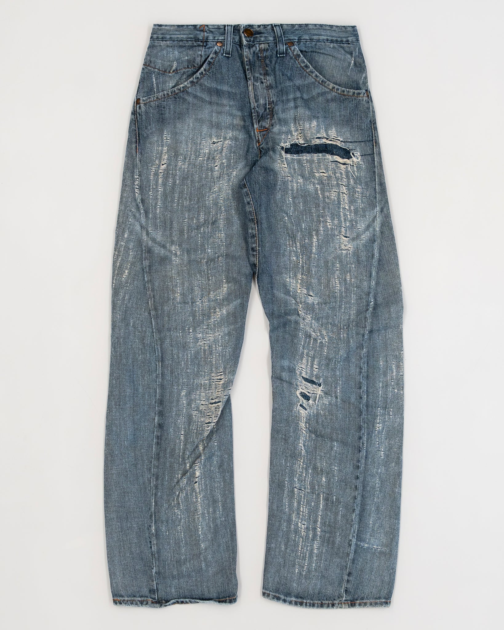 LEVI'S ENGINEERED DISTRESSED